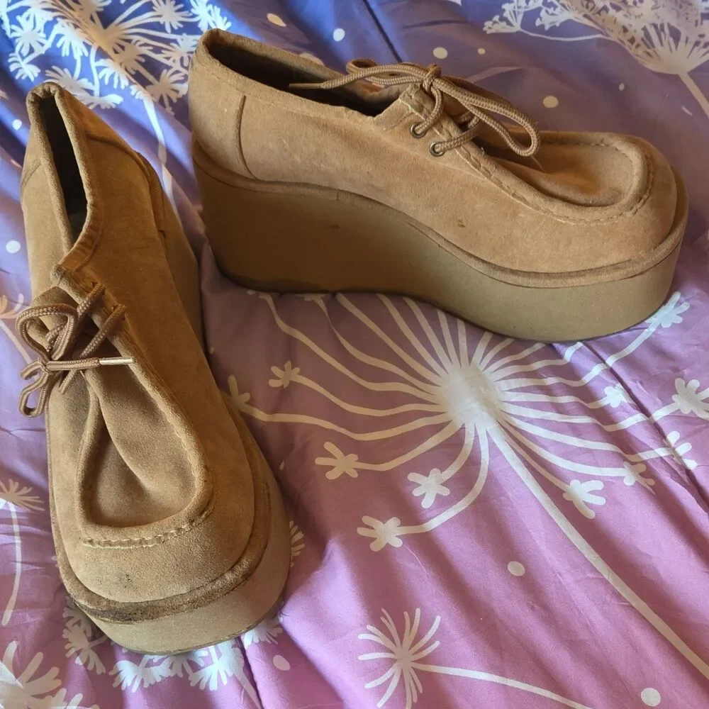 Vintage Y2K Funky Chunk Women's Beige Platform Moccasin Lace-Up Size 8 90s 00s